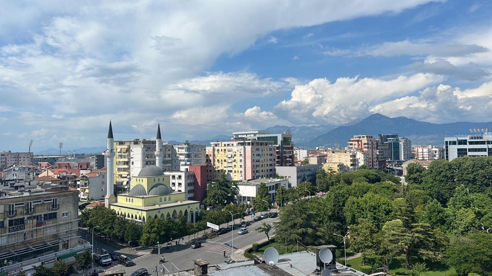 Amy'S Luxury Appartment Shkoder Ngoại thất bức ảnh