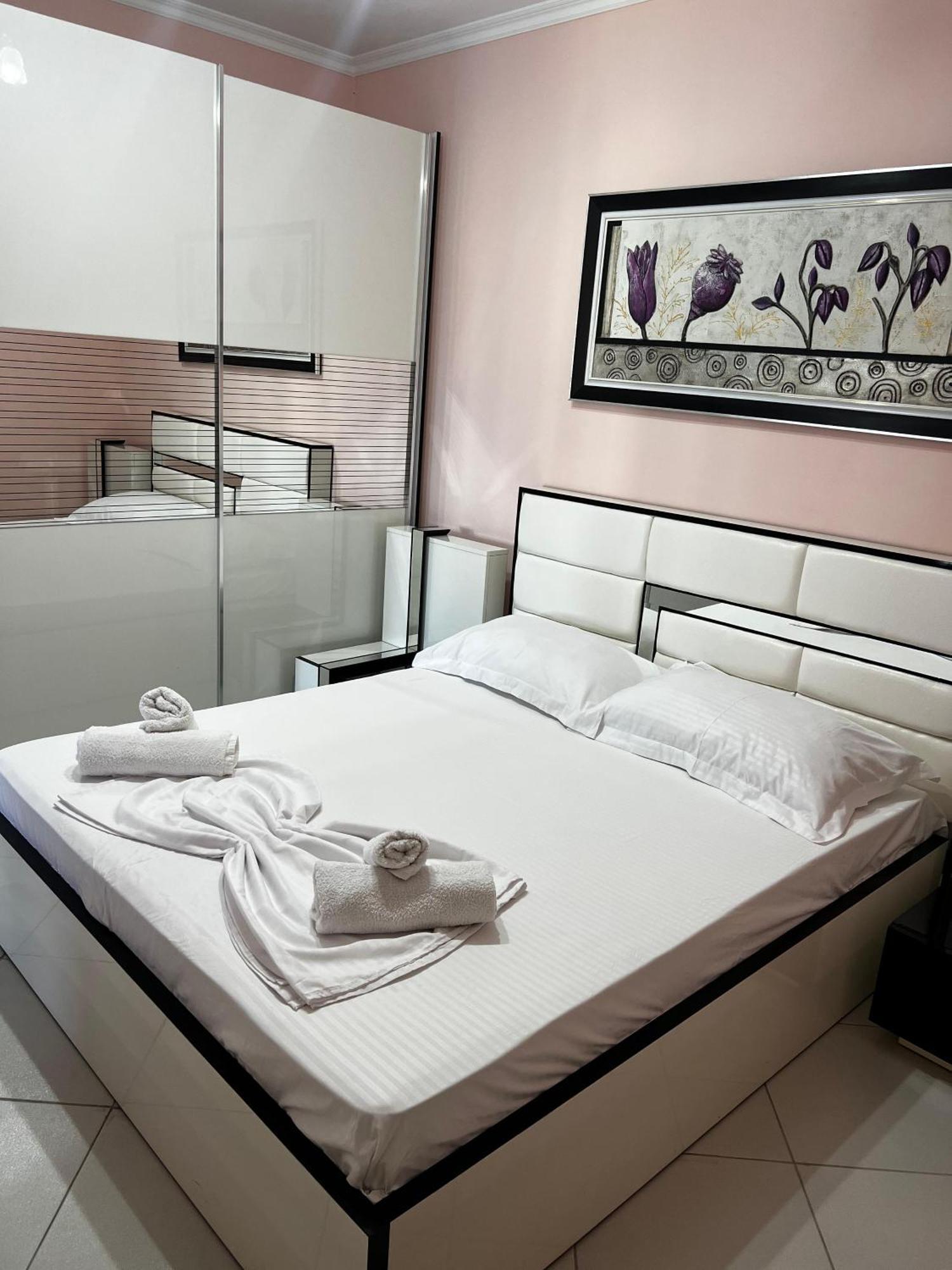 Amy'S Luxury Appartment Shkoder Ngoại thất bức ảnh