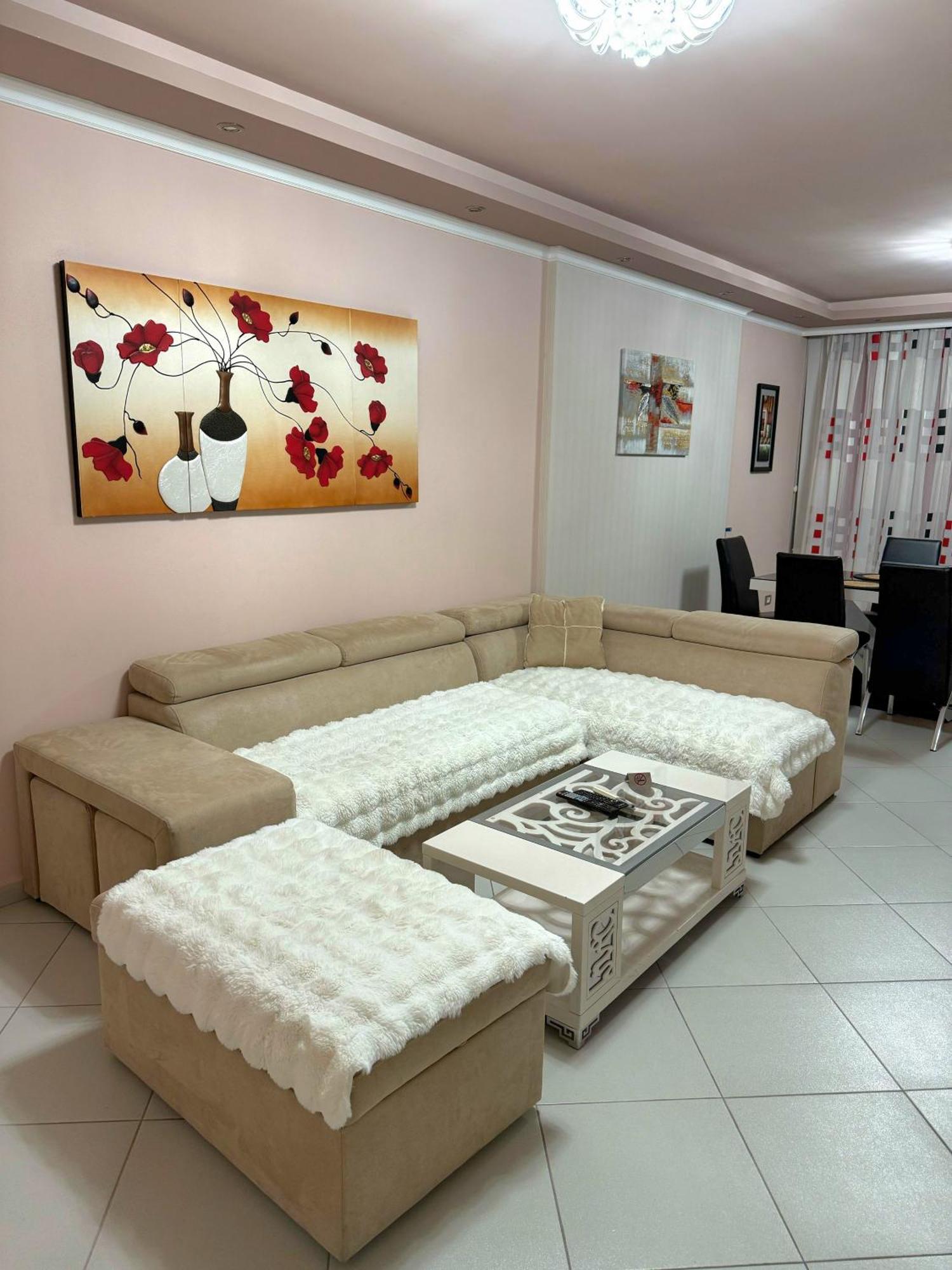 Amy'S Luxury Appartment Shkoder Ngoại thất bức ảnh