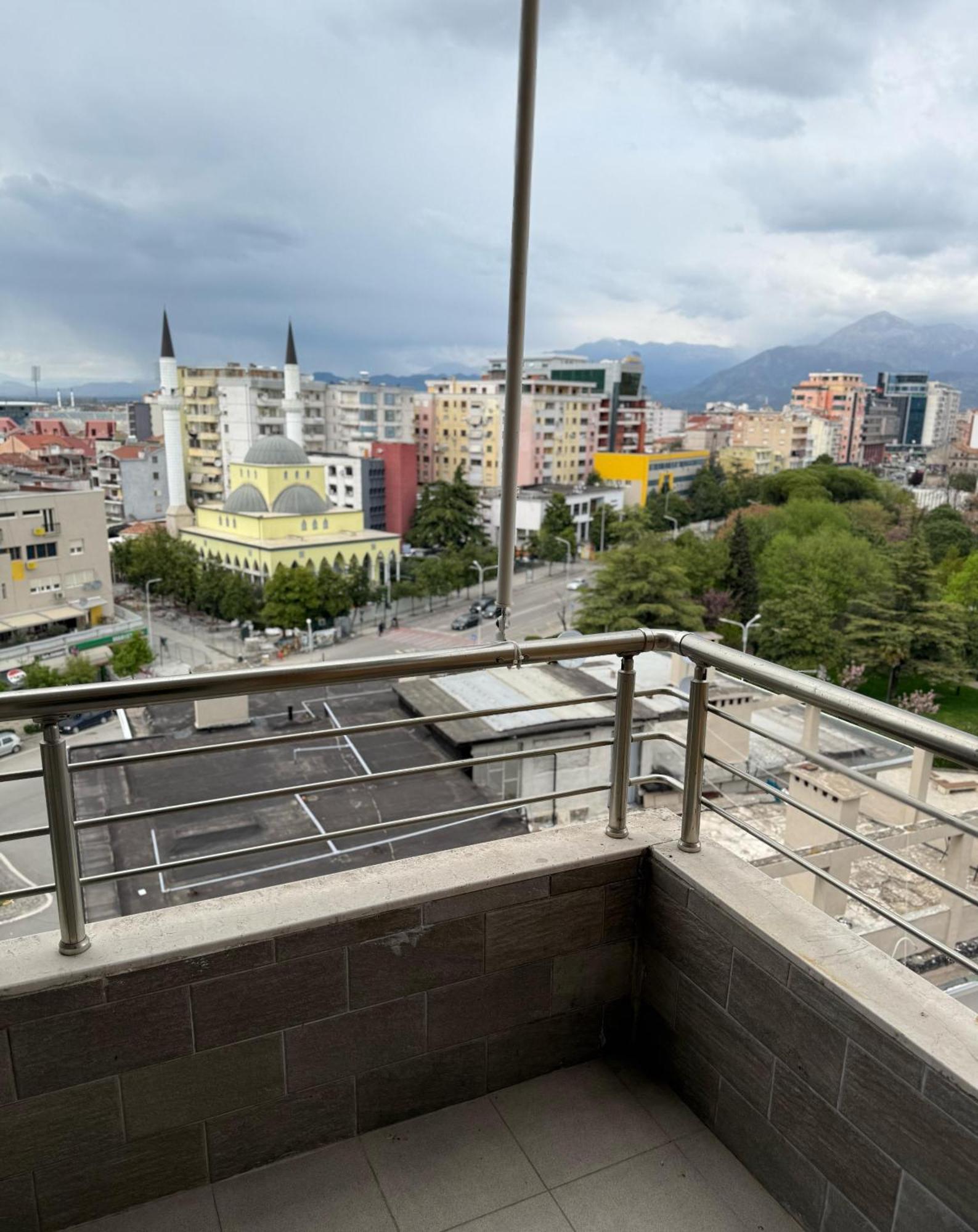 Amy'S Luxury Appartment Shkoder Ngoại thất bức ảnh
