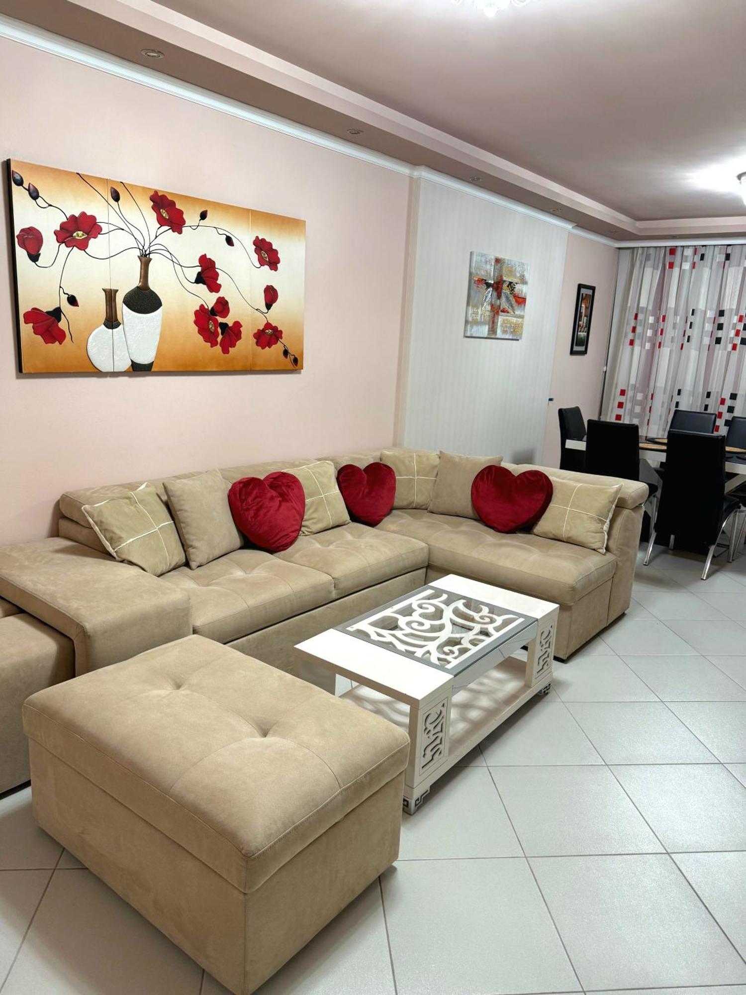 Amy'S Luxury Appartment Shkoder Ngoại thất bức ảnh