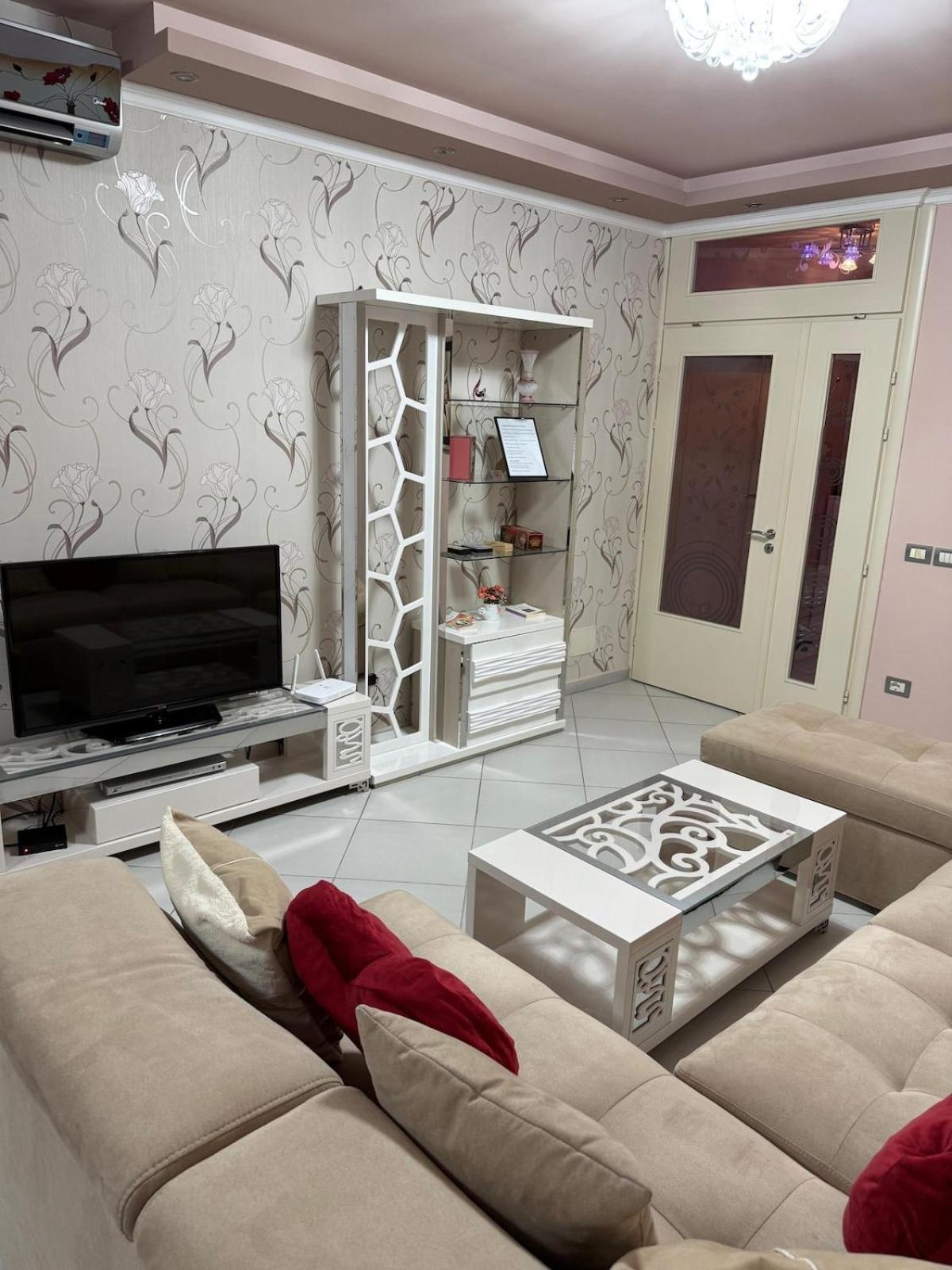 Amy'S Luxury Appartment Shkoder Ngoại thất bức ảnh